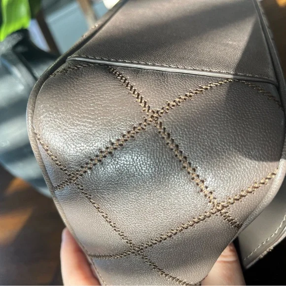 Tory Burch Willa Grey Quilted Versatile Shoulder Crossbody Bag - Picture 8 of 15